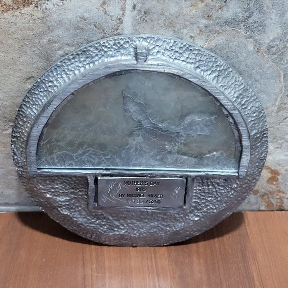 Vintage Deer and Fawn Pewter Plate Michael Ricker Mothers Day 1982 - Picture 4 of 13